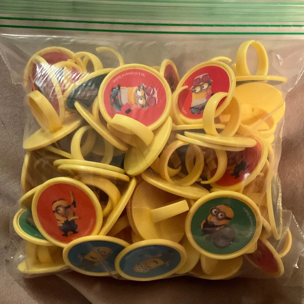70 New Minions Cupcake rings